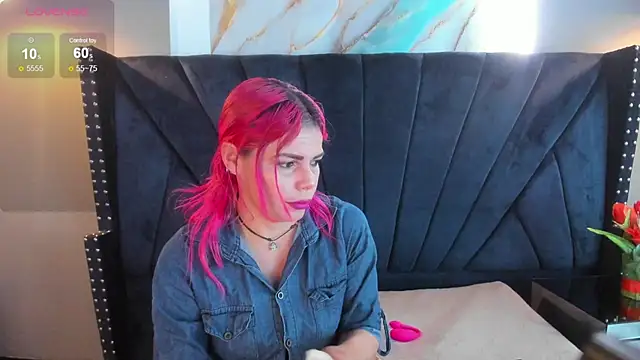 NIKI SANTANA online show from September 2025 03:51:01 AM