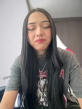 ANDREA FERRY online show from January 2025 10:02:01 PM