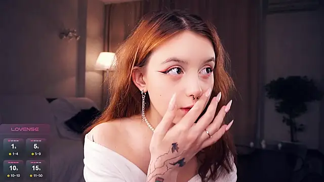 DevonaBucher online show from February 2025 06:48:02 PM