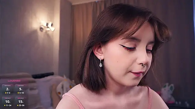 DevonaBucher online show from September 2025 05:09:02 AM