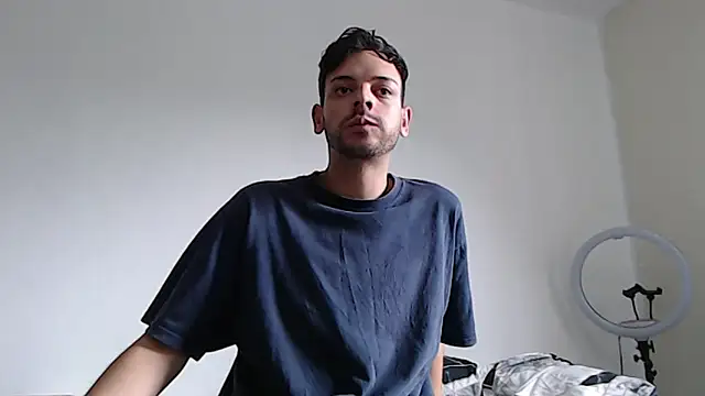 Logan cocky online show from December 2024 04:17:01 PM