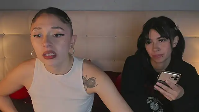 Zowi Hottiee online show from March 2025 03:34:01 AM