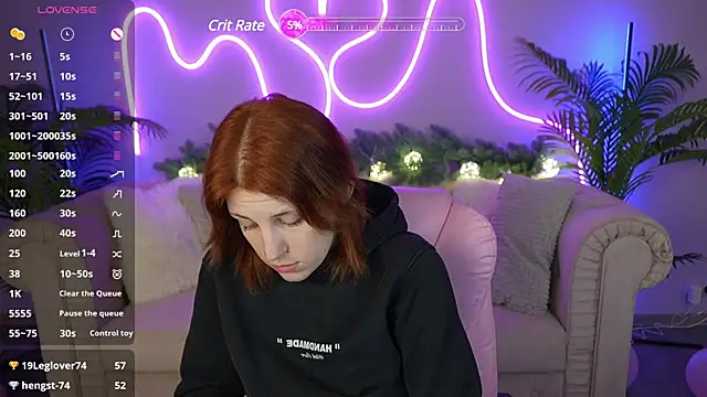 FoxyRayy online show from December 2024 11:02:01 PM