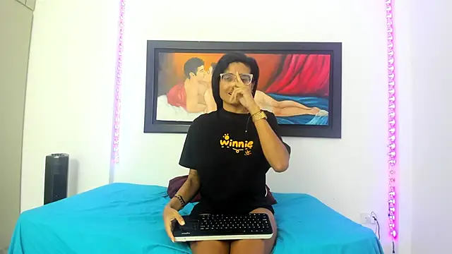 valentina lov online show from January 2025 03:07:02 PM