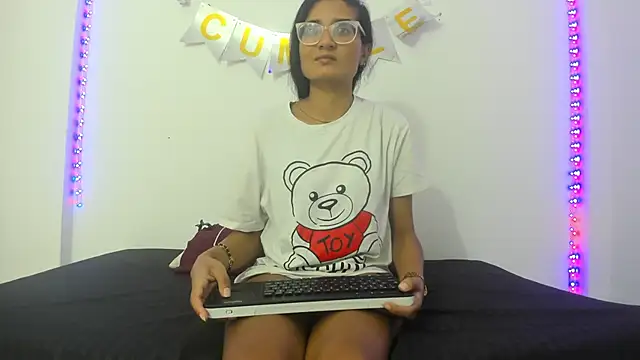 valentina lov online show from February 2025 12:03:02 PM