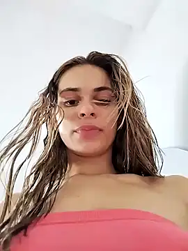 cuteluci  online show from December 2024 01:03:02 PM