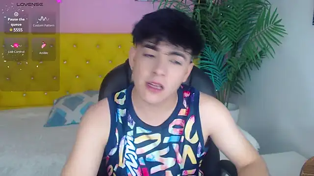 nolan twink1 online show from February 2025 05:48:02 PM