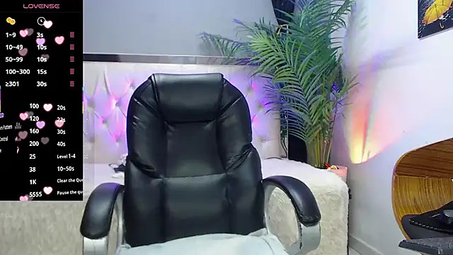 nolan twink1 online show from September 2025 05:35:02 PM