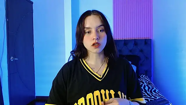 Paris bby online show from September 2025 06:52:02 PM