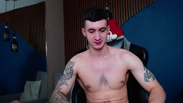 JacksonOlsenn online show from January 2025 06:24:02 PM
