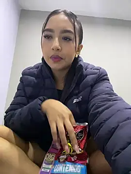 Snapshot of SOPHIACANDY19_ chatting on December 2024 09:48:01 PM SOPHIACANDY19 online show from December 2024 09:48:01 PM