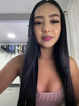 Snapshot of SOPHIACANDY19_ chatting on January 2025 01:52:02 AM SOPHIACANDY19 online show from January 2025 01:52:02 AM