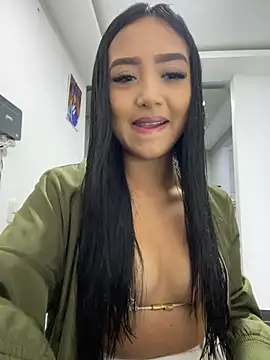 Snapshot of SOPHIACANDY19_ chatting on January 2025 10:24:01 PM SOPHIACANDY19 online show from January 2025 10:24:01 PM