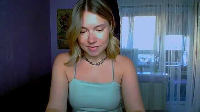 TaylorBre online show from September 2025 04:56:02 AM