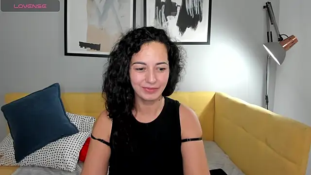 Linda Insatiable online show from February 2025 05:00:01 AM
