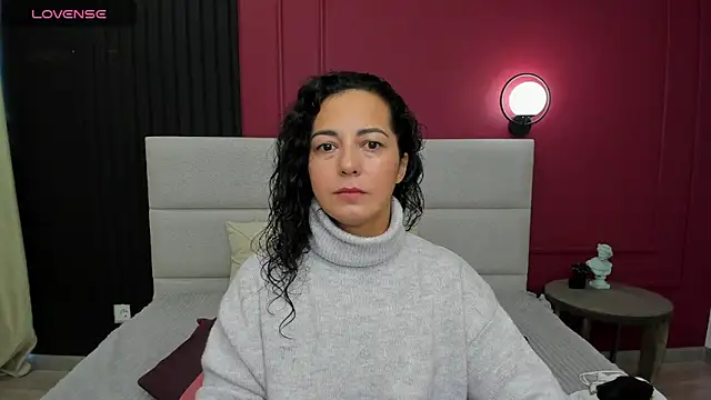 Linda Insatiable online show from September 2025 01:29:02 AM