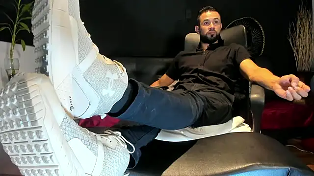 alessandro wye online show from October 2025 05:22:01 AM