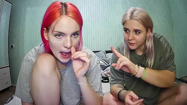 ChrisGirls online show from December 2024 04:27:02 PM