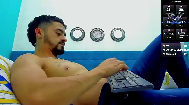 Snapshot of MAXIMUS_MASTE3 chatting on December 2024 06:43:01 AM MAXIMUS MASTE3 online show from December 2024 06:43:01 AM