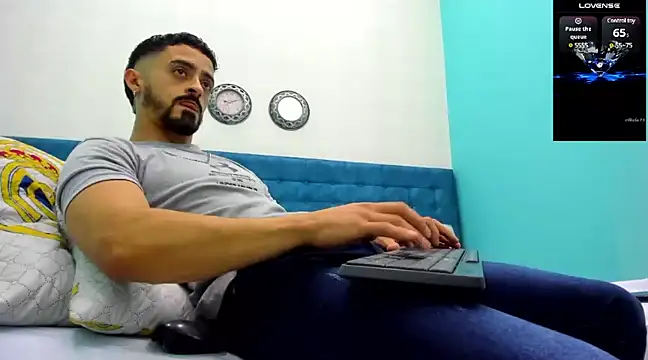 Snapshot of MAXIMUS_MASTE3 chatting on December 2024 03:00:02 AM MAXIMUS MASTE3 online show from December 2024 03:00:02 AM