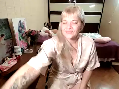 Lia Laguna77 online show from October 2025 05:55:01 PM