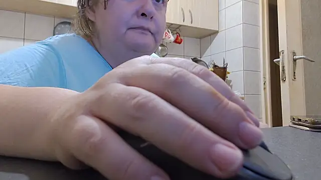 Snapshot of melissaBlessing chatting on October 2025 02:12:02 AM melissaBlessing online show from October 2025 02:12:02 AM