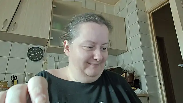 Snapshot of melissaBlessing chatting on December 2025 11:37:02 AM melissaBlessing online show from December 2025 11:37:02 AM