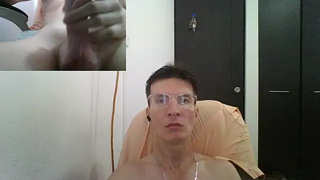 fieryloves online show from December 2024 05:25:01 PM