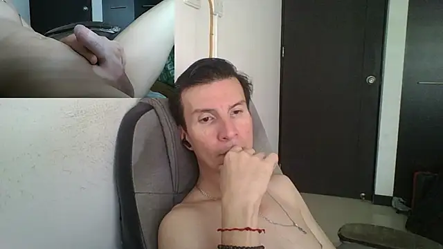 fieryloves online show from March 2025 09:02:02 PM
