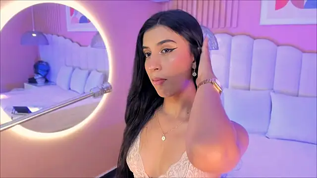 zia cooper online show from October 2025 07:08:01 PM