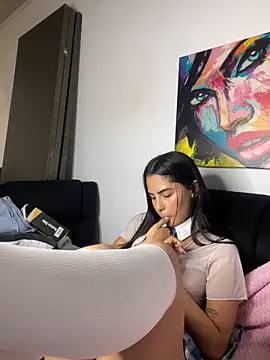 CAM 21X online show from March 2025 10:16:01 PM