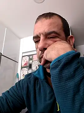 FotografoPollon online show from March 2025 10:03:01 AM