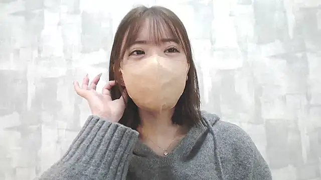 Snapshot of LOVE_MOMO_LOVE chatting on December 2024 11:29:01 AM LOVE MOMO LOVE online show from December 2024 11:29:01 AM