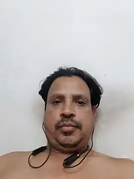 Snapshot of Raj1043 chatting on January 2025 08:18:02 PM Raj1043 online show from January 2025 08:18:02 PM