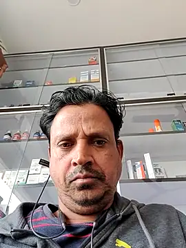 Snapshot of Raj1043 chatting on November 2025 06:01:01 AM Raj1043 online show from November 2025 06:01:01 AM