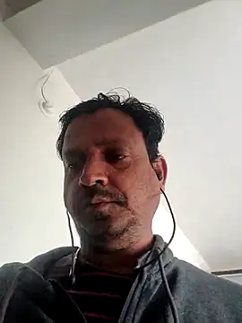 Snapshot of Raj1043 chatting on November 2025 05:17:01 AM Raj1043 online show from November 2025 05:17:01 AM