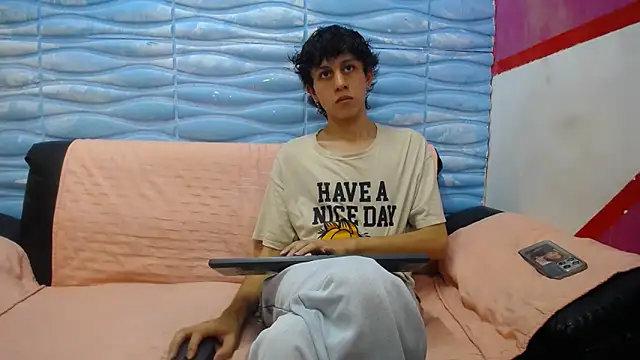 Felipe Browns online show from February 2025 01:11:02 PM