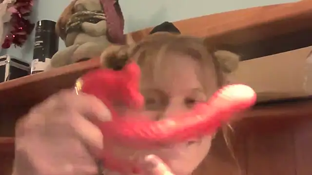 AddieAssets online show from December 2025 03:25:02 AM