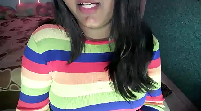 expression queen online show from February 2025 12:14:01 AM