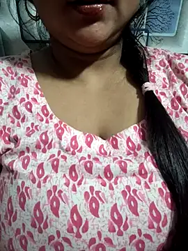 Jeenat  online show from December 2024 06:46:02 PM