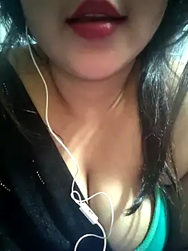 Jeenat  online show from January 2025 08:59:02 PM
