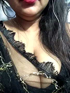 Jeenat  online show from January 2025 05:44:01 PM