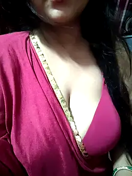 Jeenat  online show from February 2025 07:44:02 PM