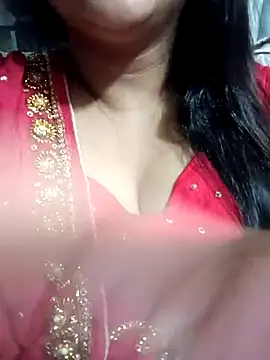 Jeenat  online show from February 2025 06:19:01 PM