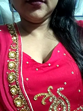Jeenat  online show from March 2025 05:56:01 PM