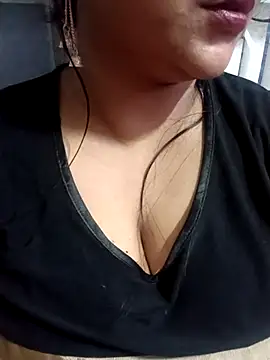 Jeenat  online show from March 2025 07:31:02 PM