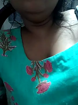 Jeenat  online show from March 2025 11:07:01 PM