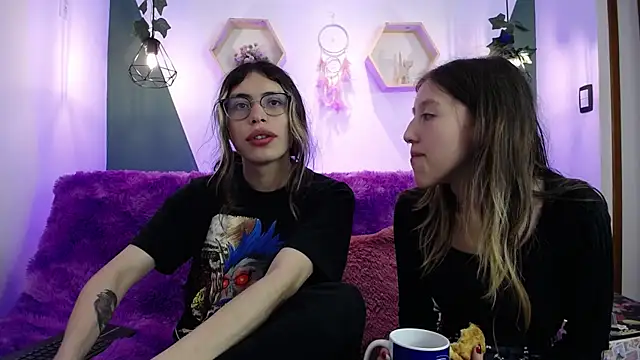 BRIAR AND BLAIR online show from December 2024 01:57:02 PM