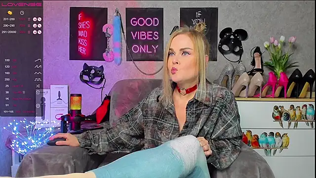 HannaKorsak online show from January 2025 03:43:01 PM