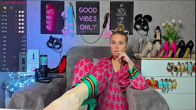 HannaKorsak online show from January 2025 10:01:01 PM